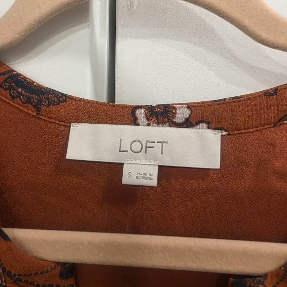 LOFT Fall Floral Split V-Neck Ruffle Blouse - Picture 3 of 3